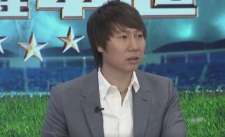 女生脱了内裤让男生捅
