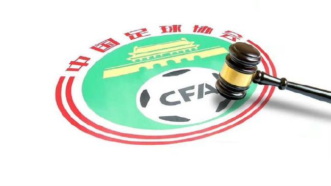 变成黑皮辣妹以后和朋友做了未删减版