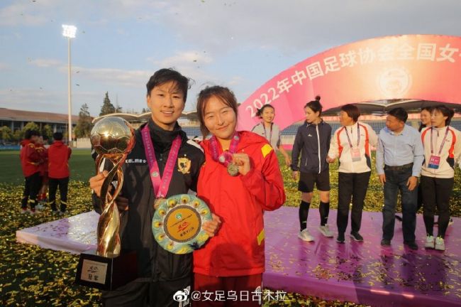 调教性m扒开臀缝抽打视频